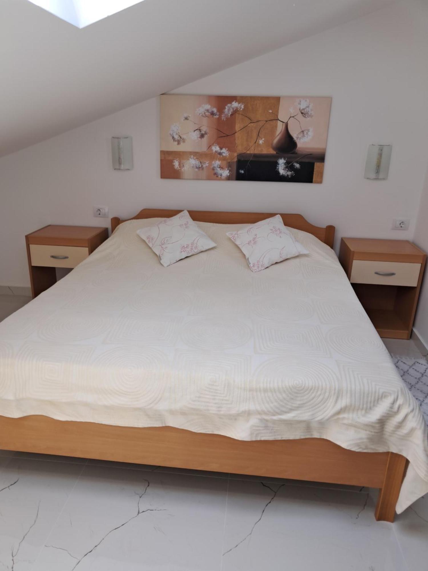 Nega 2 Apartament *